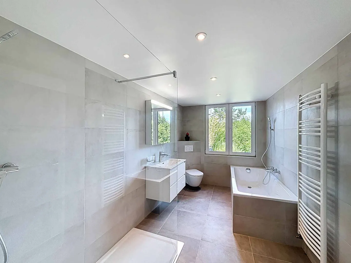 Triplex di 3,5 stanze con terrazze e studio indipendente - Foto 12 di 13