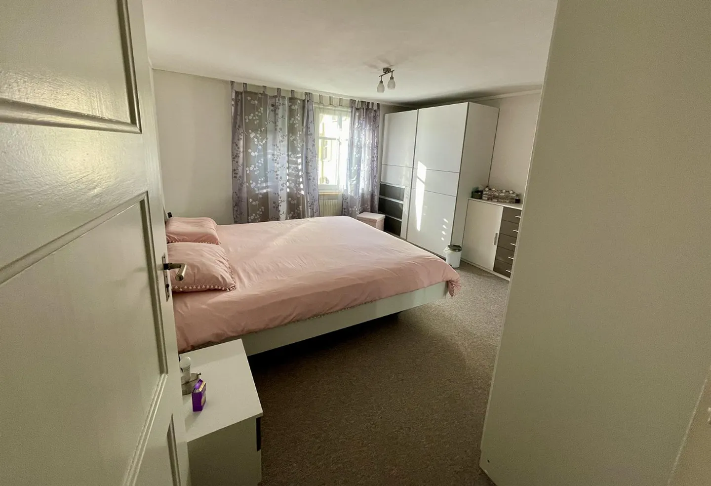 Attractive 3.5 Room Apartment in a Central Location - Photo 6 of 14