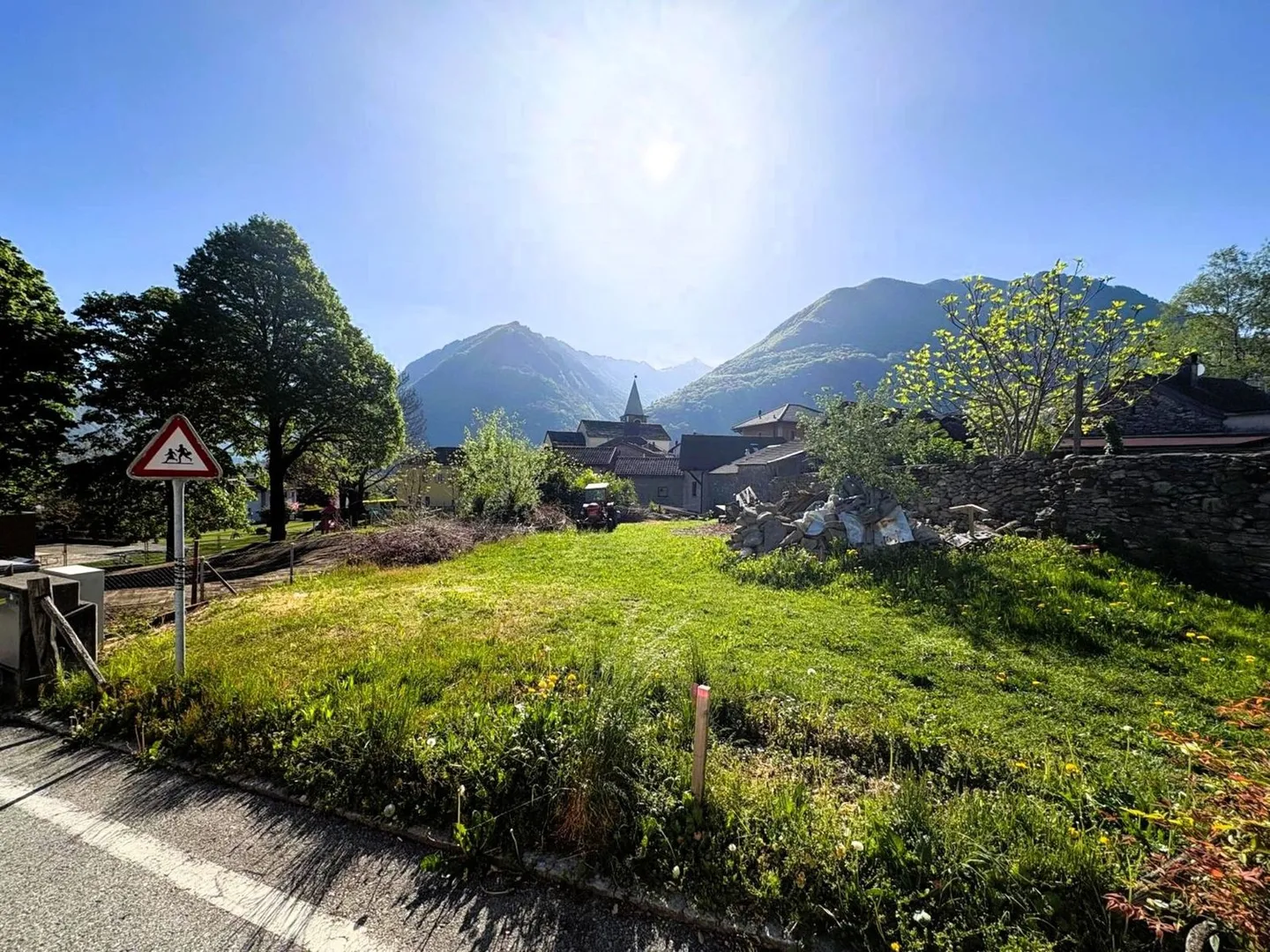 Appartement Lumineux en Emplacement Calme - Photo 2 sur 7