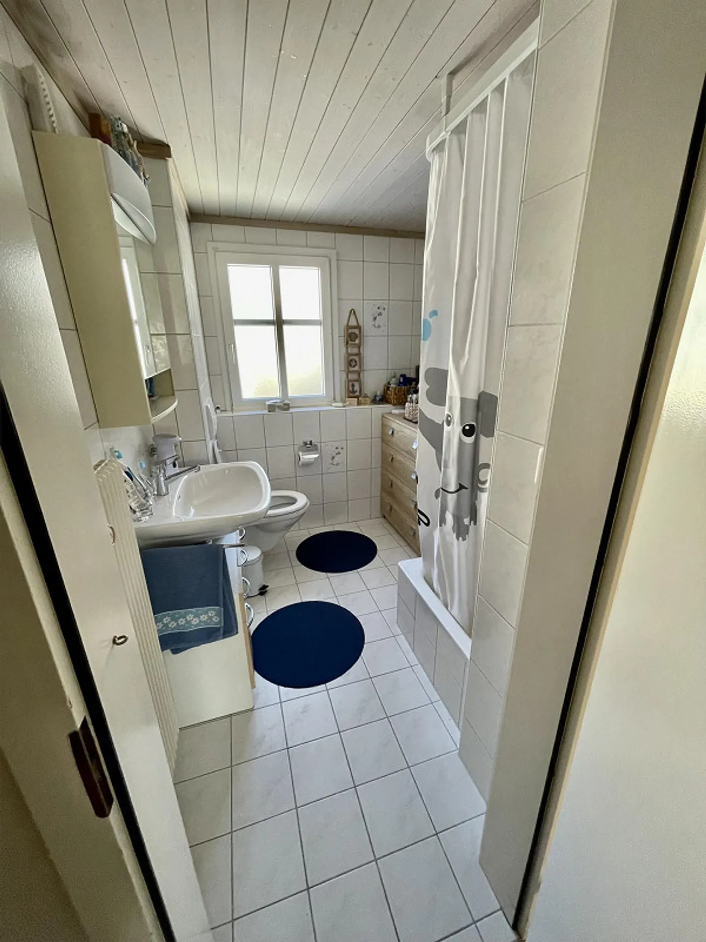 Attractive 3.5 Room Apartment in a Central Location - Photo 10 of 14