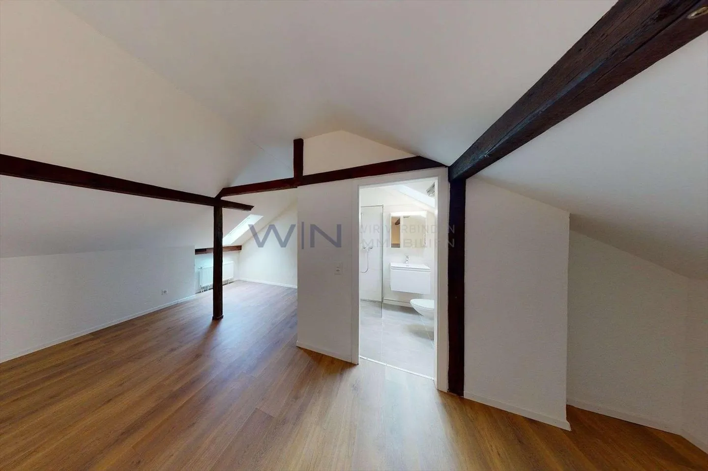 Haus oder Wohnung, auf jedenfall eine Rarität - Foto 7 von 8