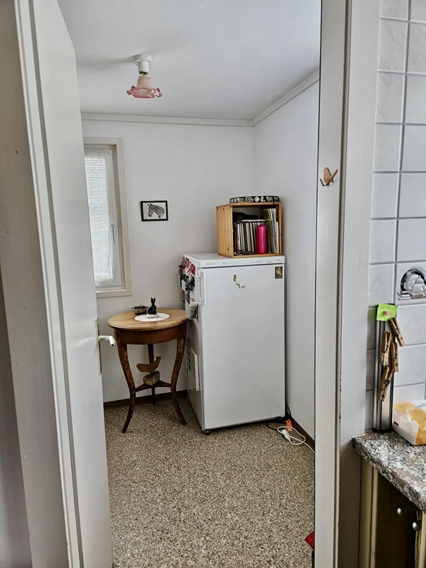 Attractive 3.5 Room Apartment in a Central Location - Photo 11 of 14