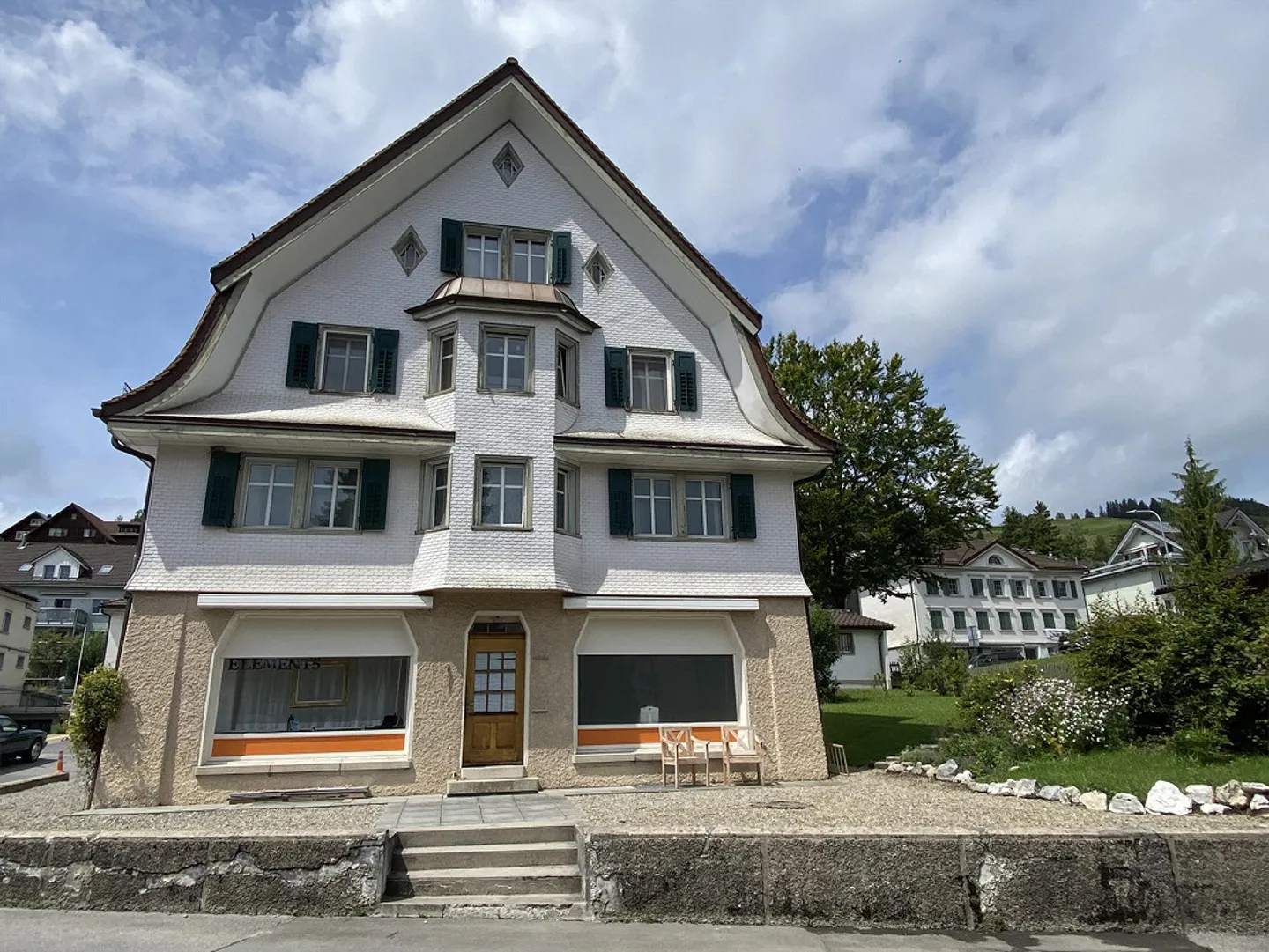 Attractive 3.5 Room Apartment in a Central Location - Photo 14 of 14