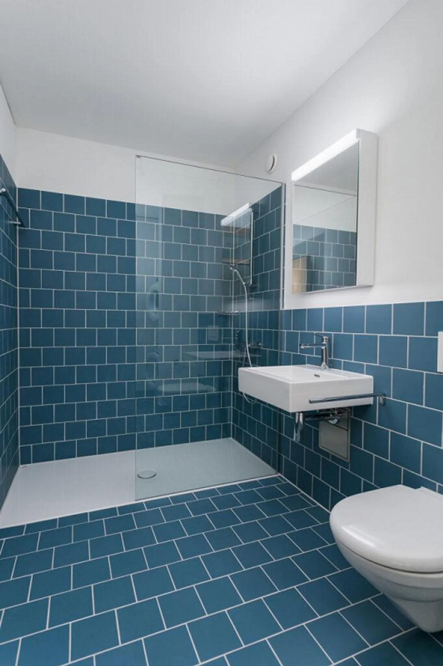 Modernes Apartment mit Dachterrasse - Foto 8 von 10