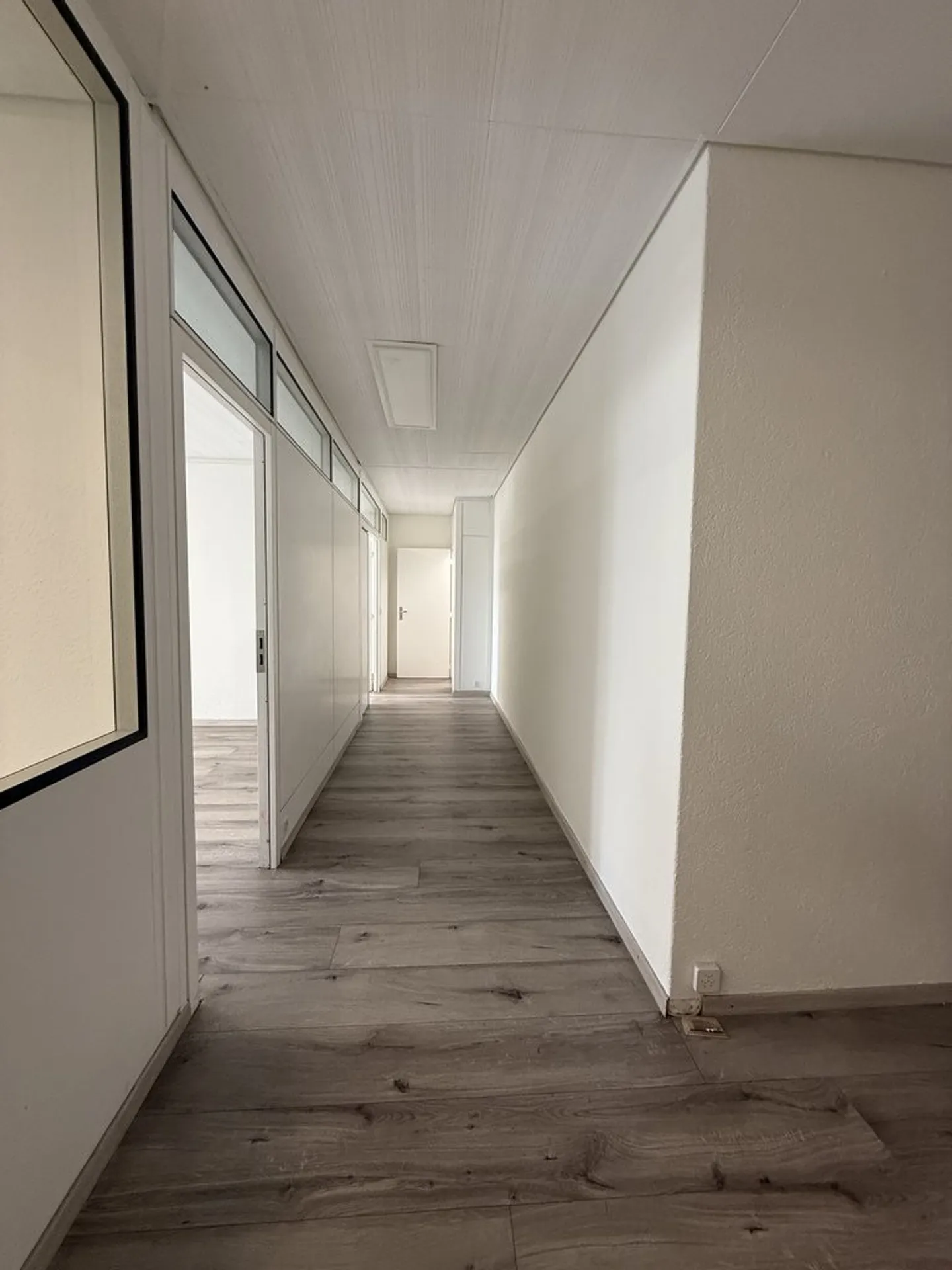 I tuoi uffici di fronte alla Stazione Cornavin - Foto 4 di 6
