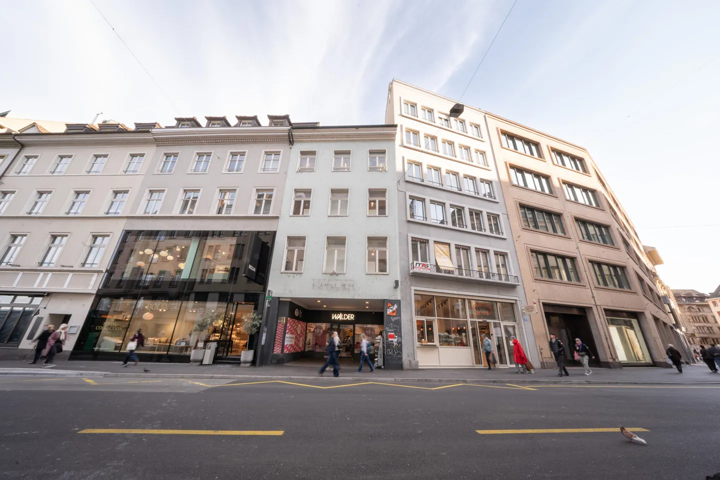 Retail space with display window in prime location between the Rhine and the marketplace - Photo 1 of 13