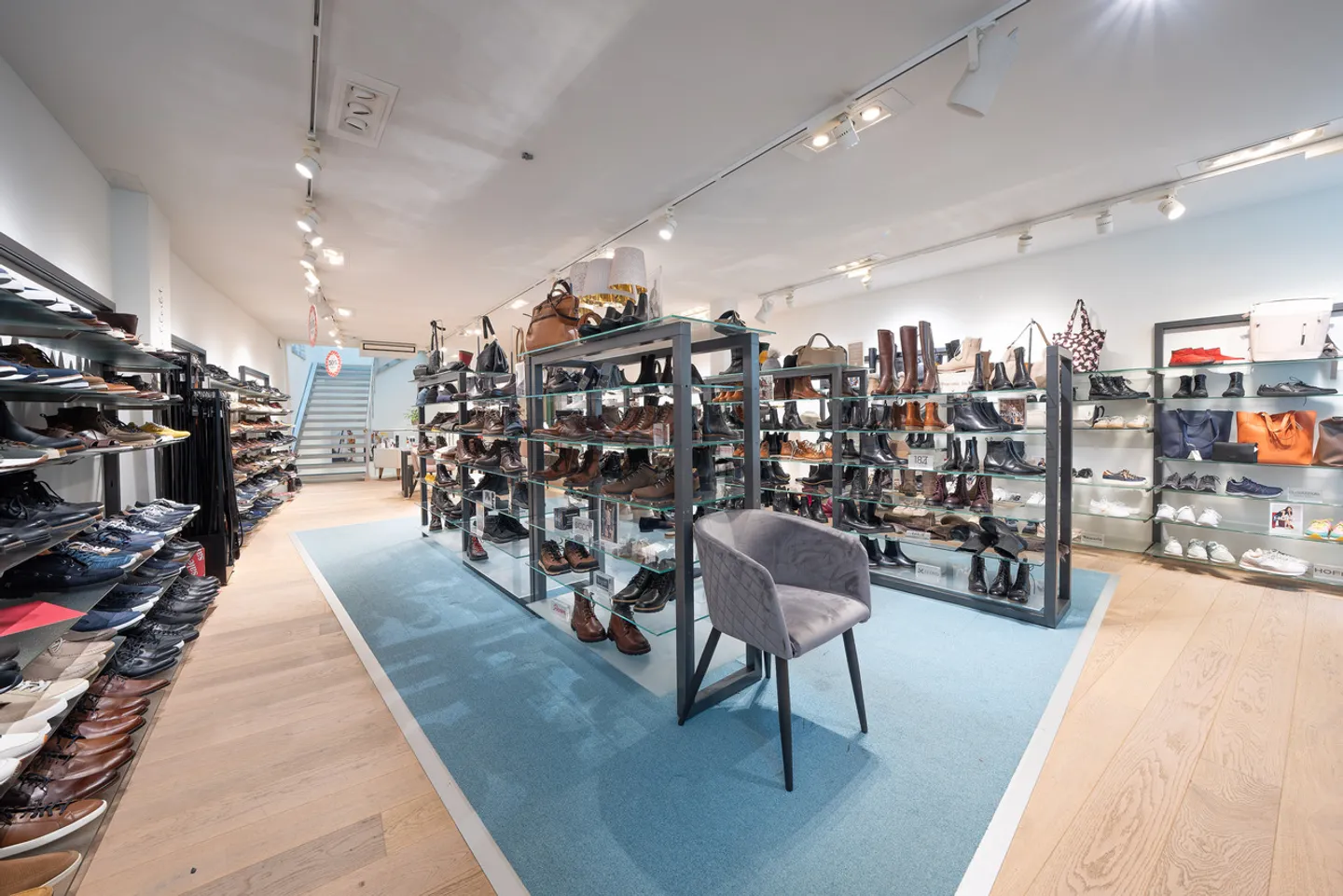 Retail space with display window in prime location between the Rhine and the marketplace - Photo 7 of 13