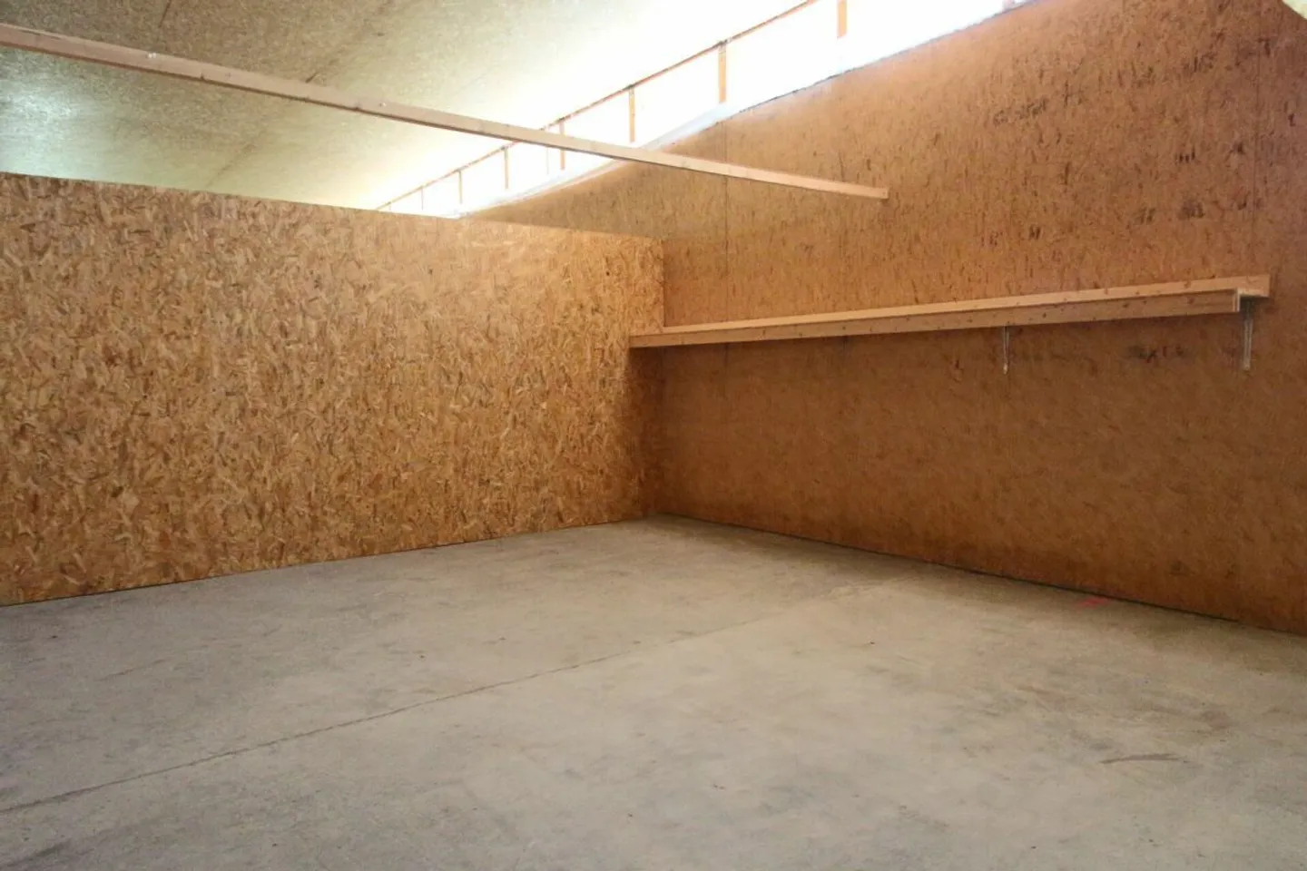 Commercial Space with Storage - Photo 5 of 7
