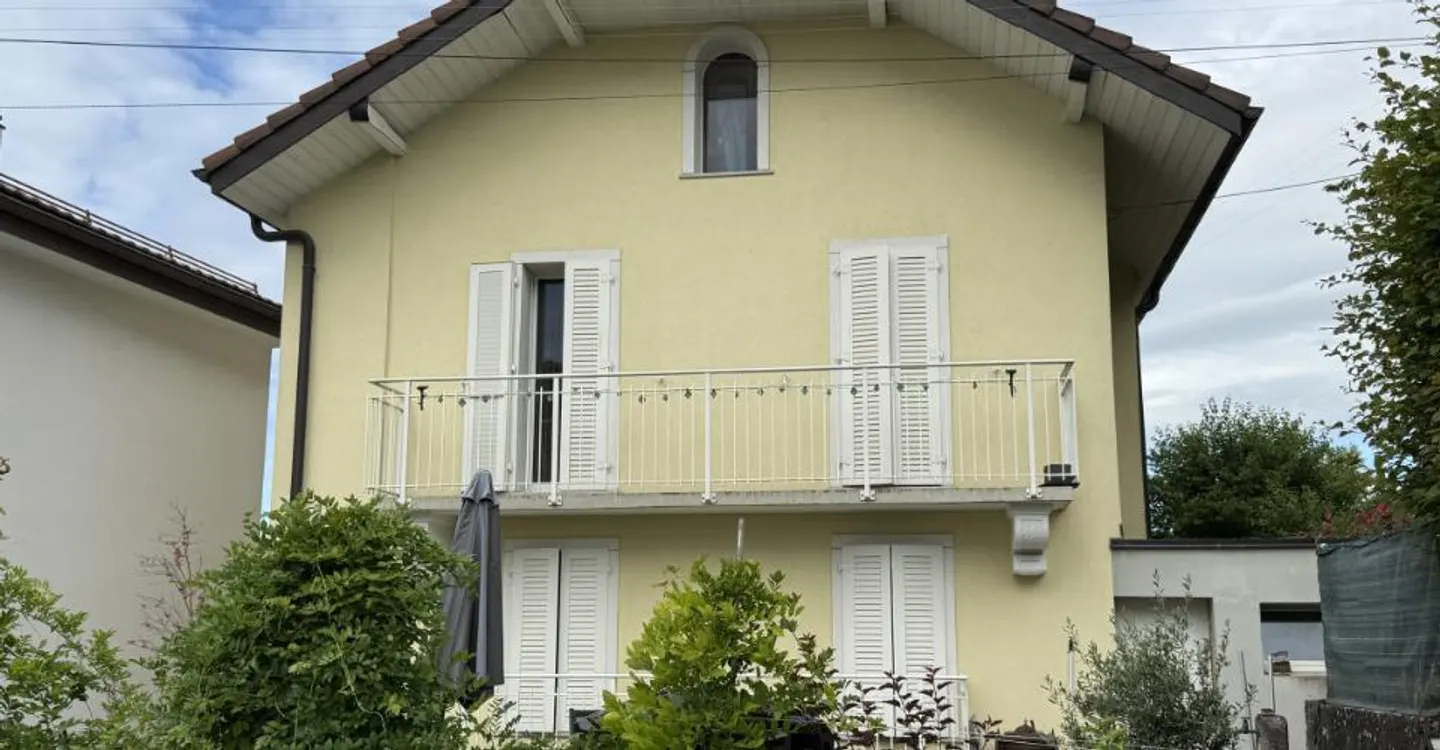 VILLA LOCATIVE IDÉALEMENT SITUÉE À 5 MINUTES DE LAUSANNE (CRISSIER) ! - Photo 12 of 13
