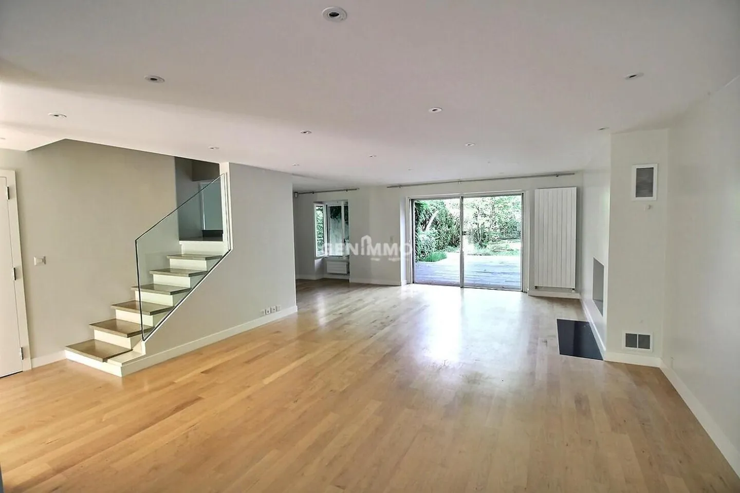 Wunderschönes Triplex - Foto 1 von 2
