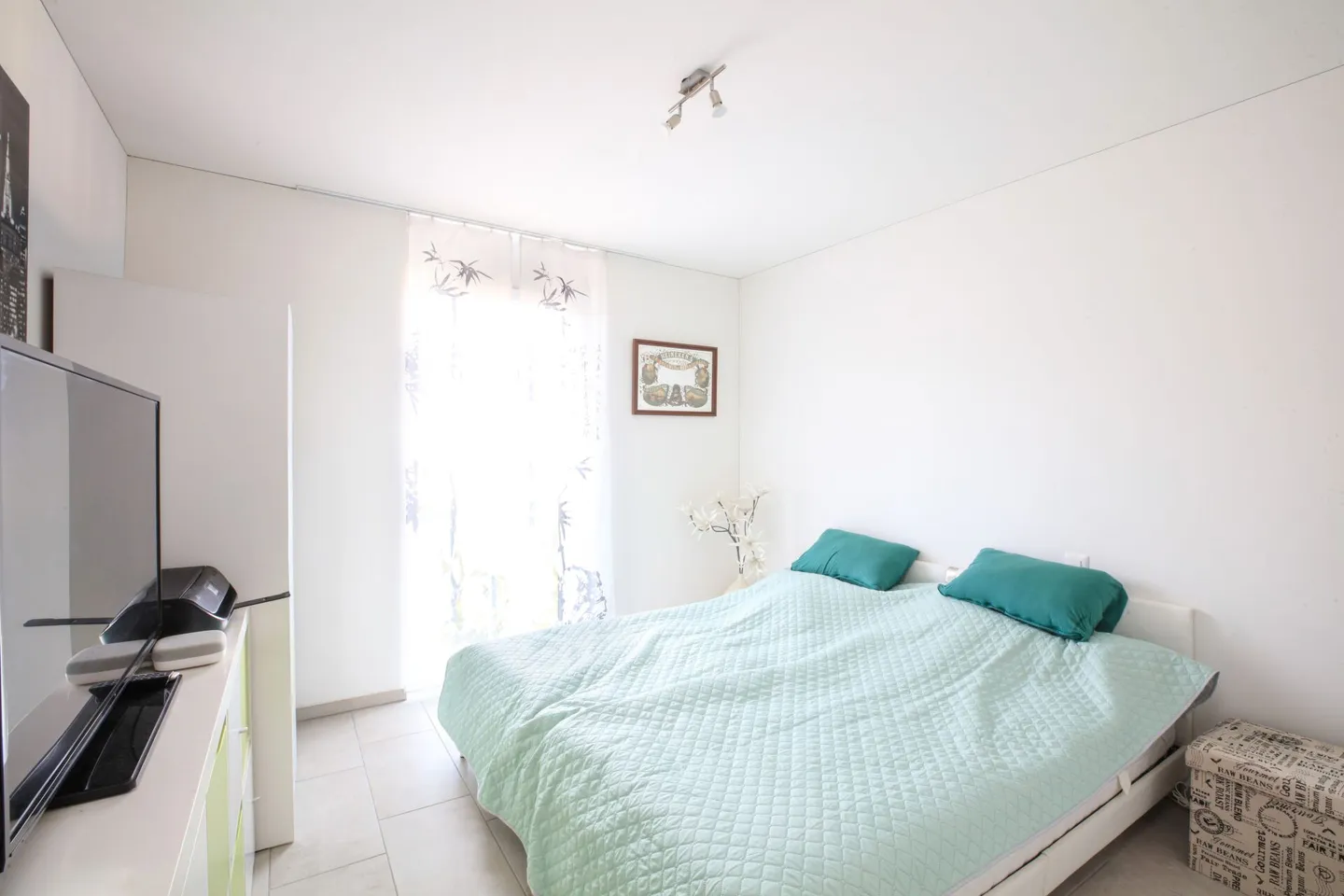 LOSONE - Appartement moderne au dernier étage - Photo 7 sur 11