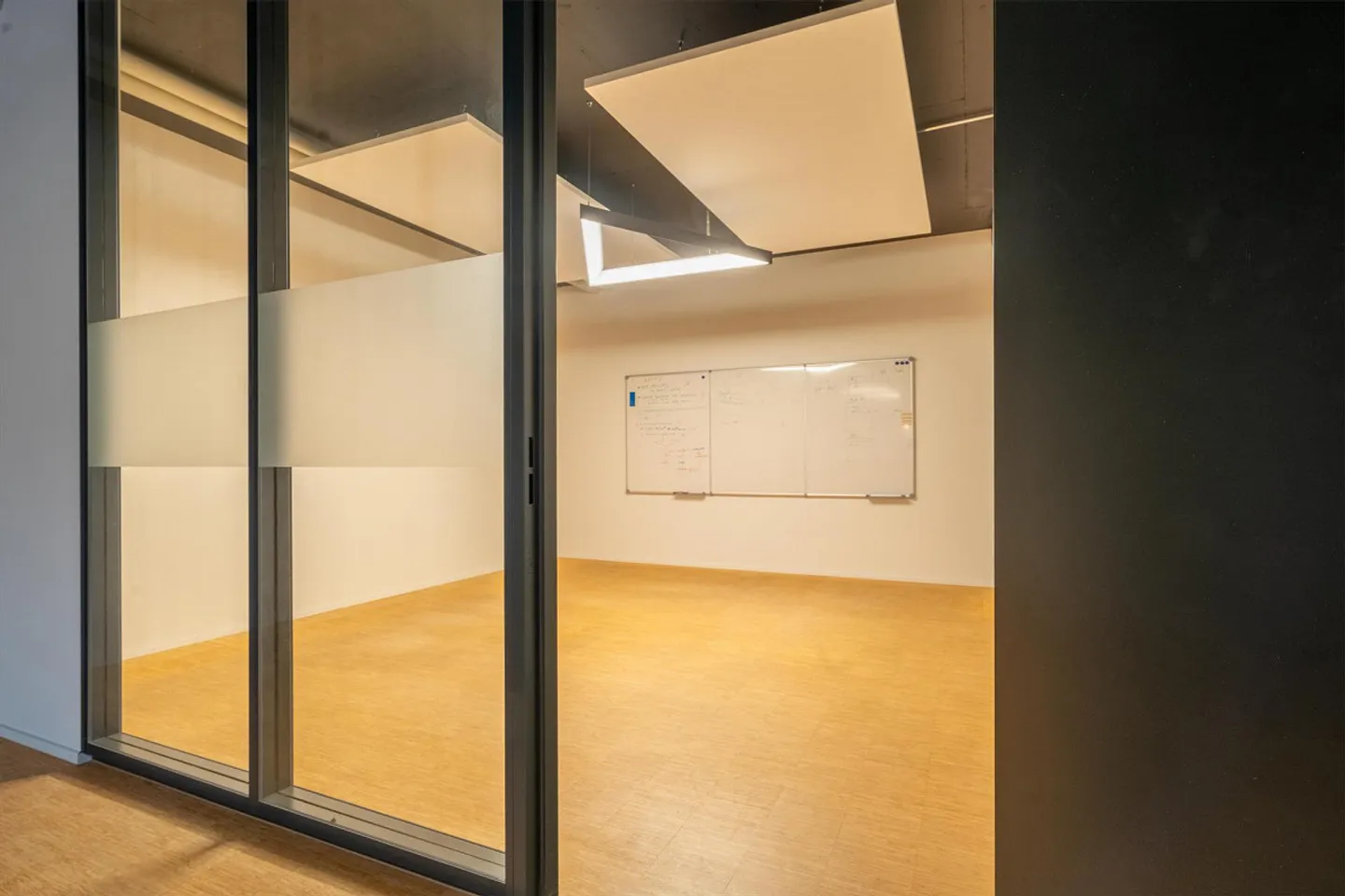 Vielseitige Gewerbefläche in Sarnen - Foto 1 von 8