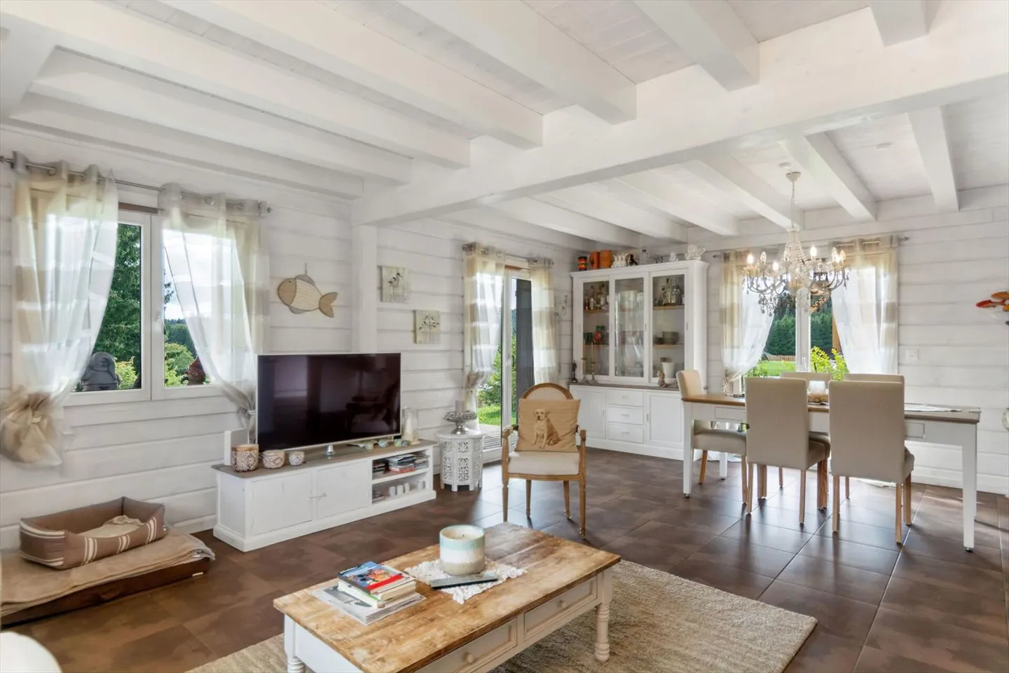 Les Savagnières, magnificent chalet with 4.5 rooms - Photo 8 of 13