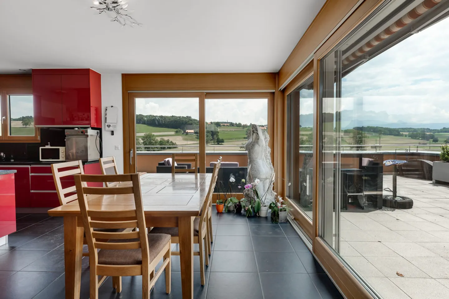 Finally a real penthouse, occupying the entire top floor! - Photo 15 of 20