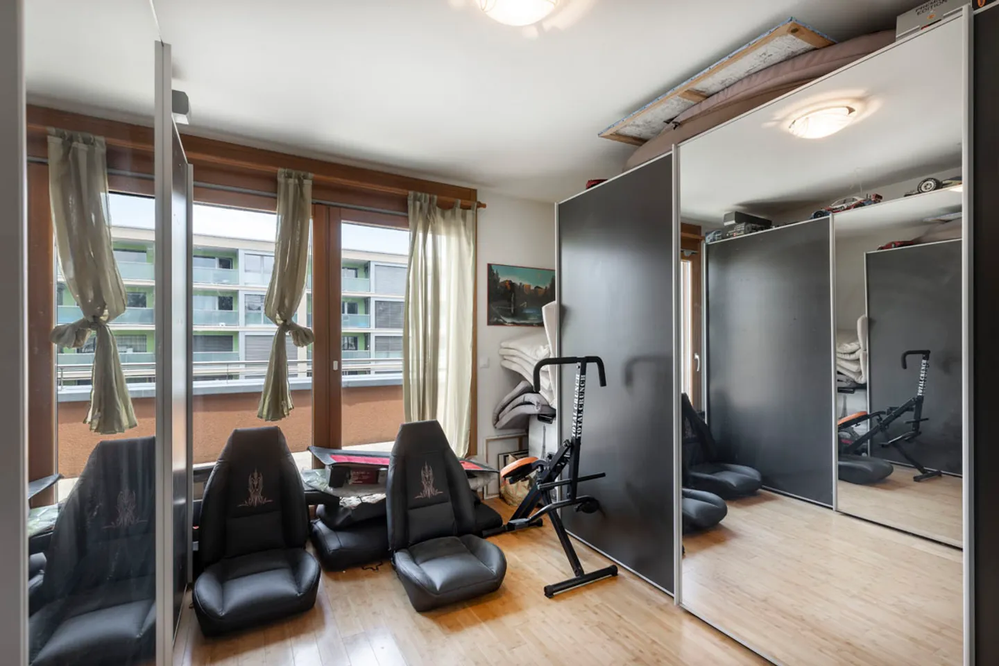 Finally a real penthouse, occupying the entire top floor! - Photo 14 of 20