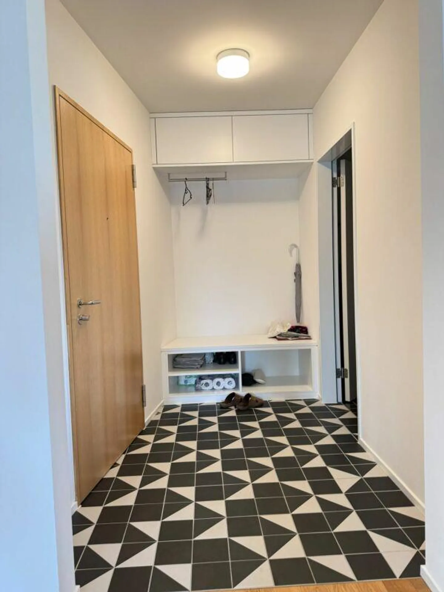 Moderno appartamento di 3,5 stanze a Cham - Foto 2 di 13