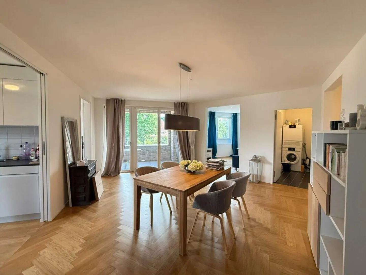 Moderno appartamento di 3,5 stanze a Cham - Foto 5 di 13
