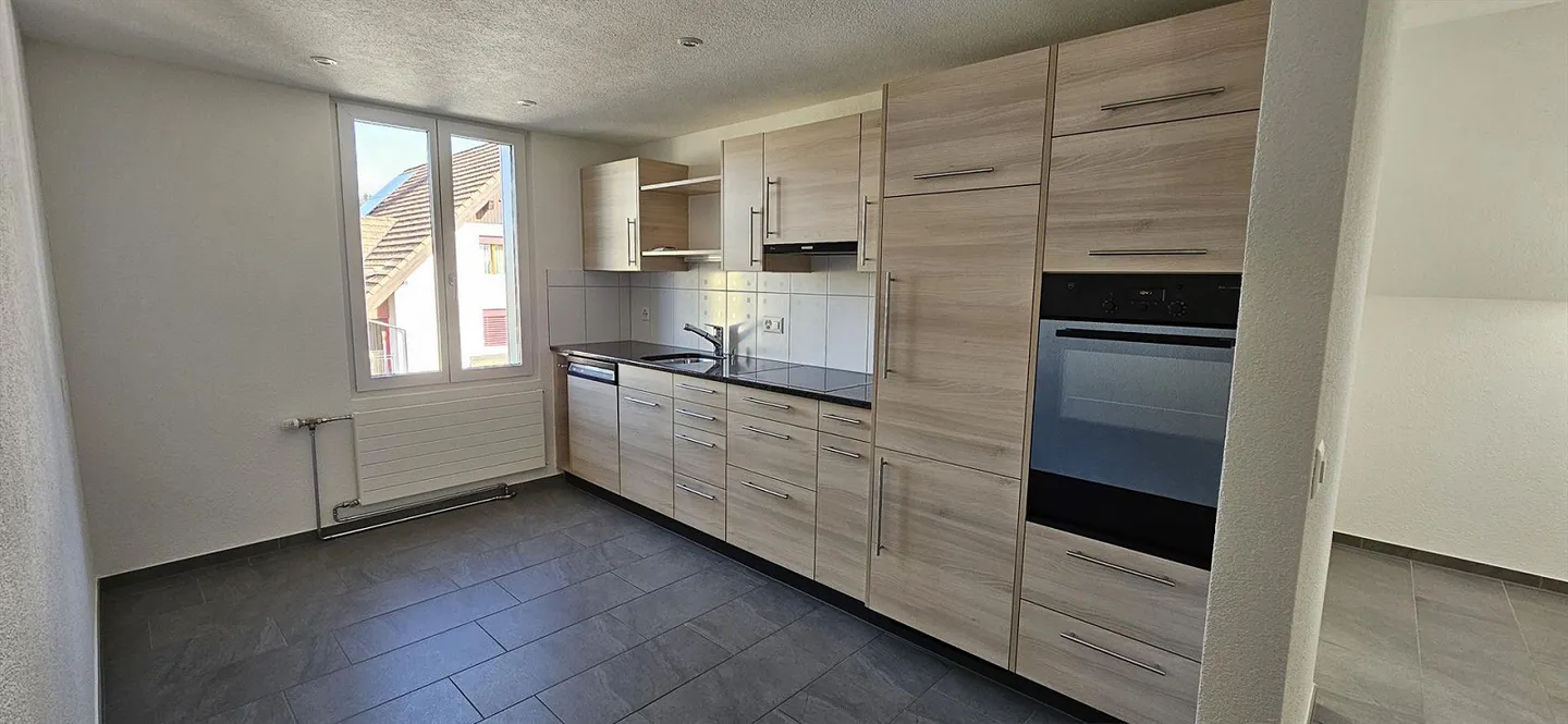 Frisch renovierte 2,5 Zimmer Wohnung - Foto 3 von 12