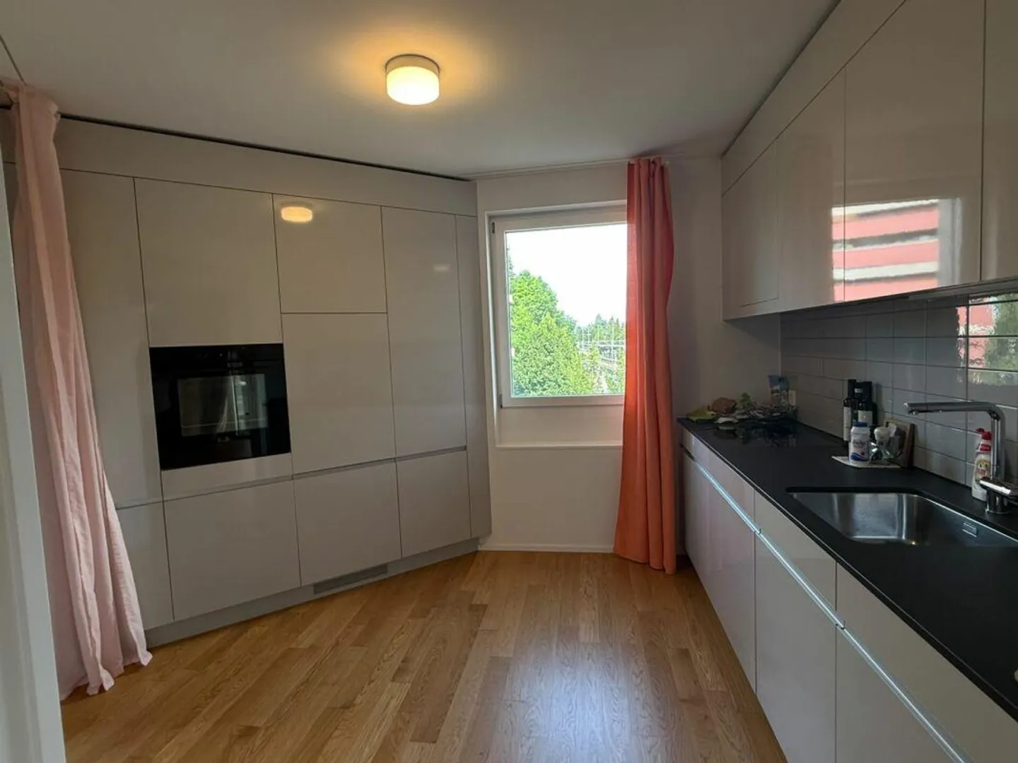 Moderno appartamento di 3,5 stanze a Cham - Foto 6 di 13
