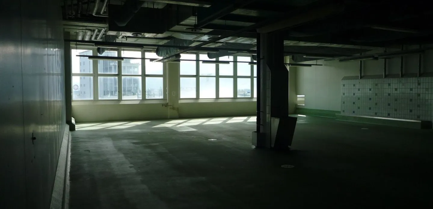 Aree commerciali / di stoccaggio - Foto 4 di 7