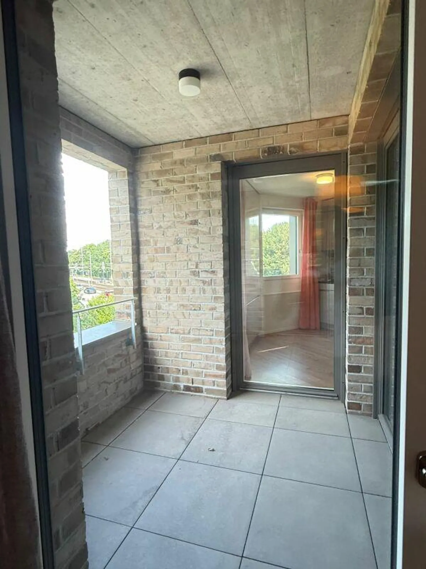 Moderno appartamento di 3,5 stanze a Cham - Foto 12 di 13