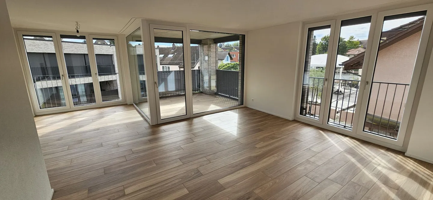 Appartement moderne de 2,5 pièces à proximité immédiate de la gare - Photo 1 sur 10