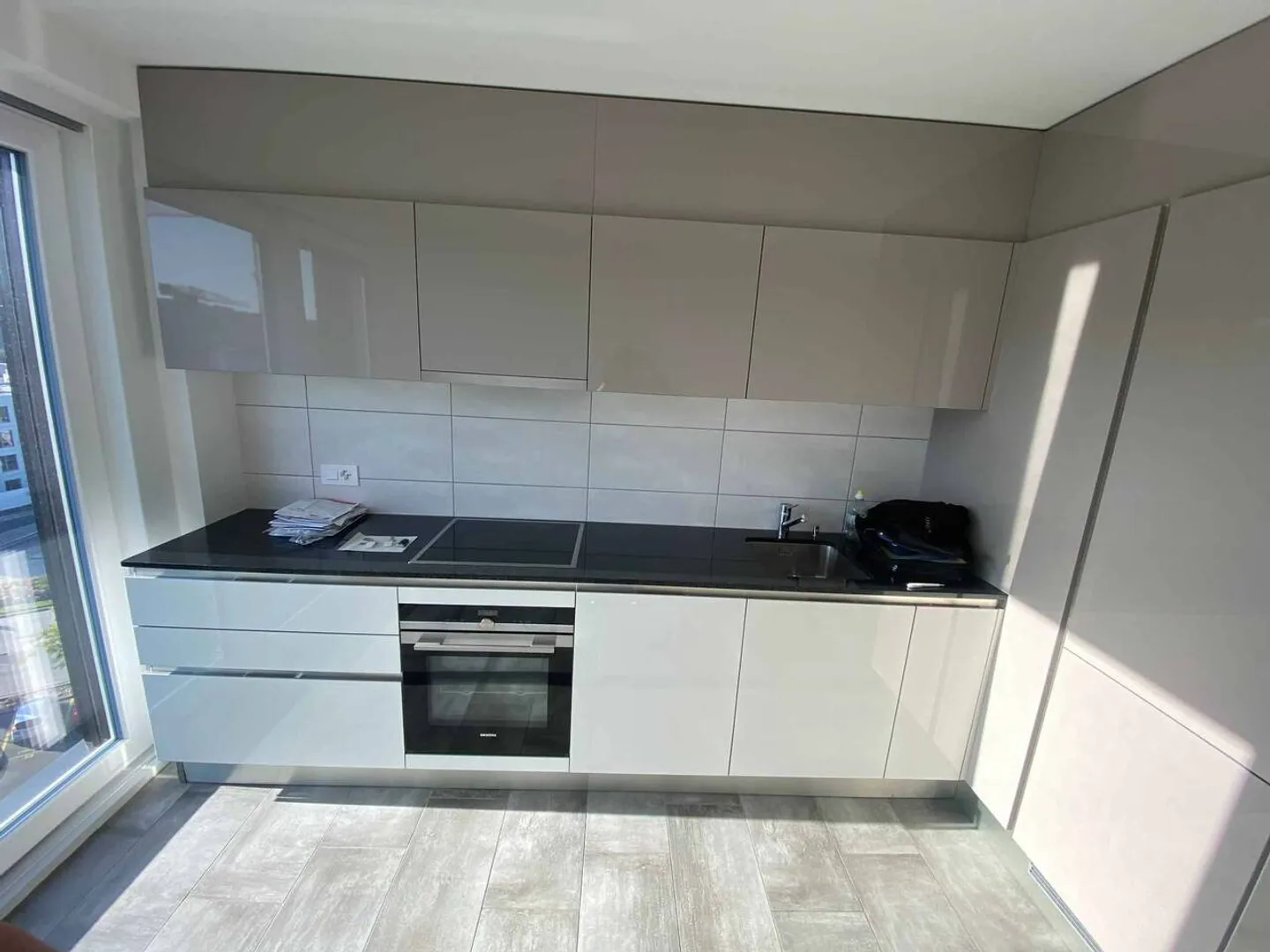 Modernes 2.5-Zimmer-Apartment - Foto 3 von 12