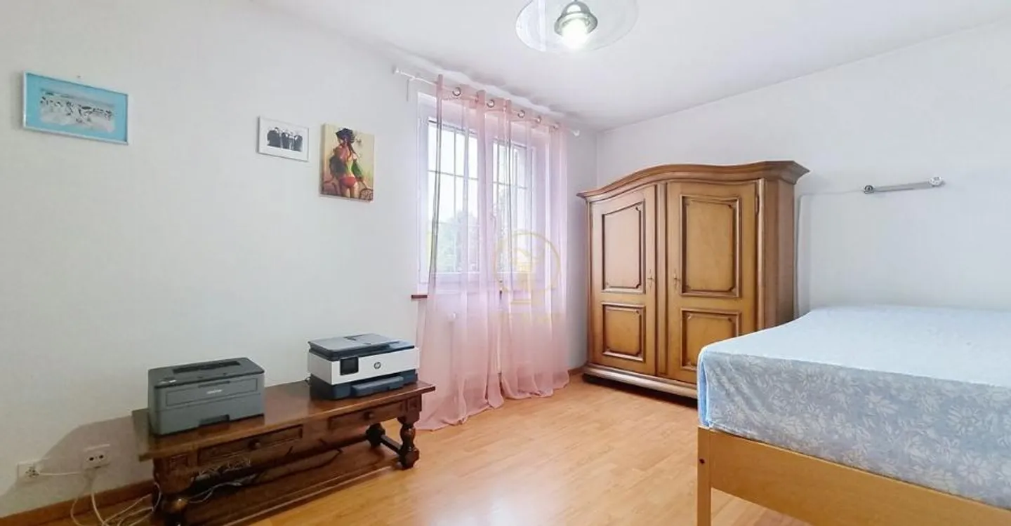 RENENS - Villa a schiera di 5,5 p. con grande giardino. Non registrata in un condominio. - Foto 8 di 13