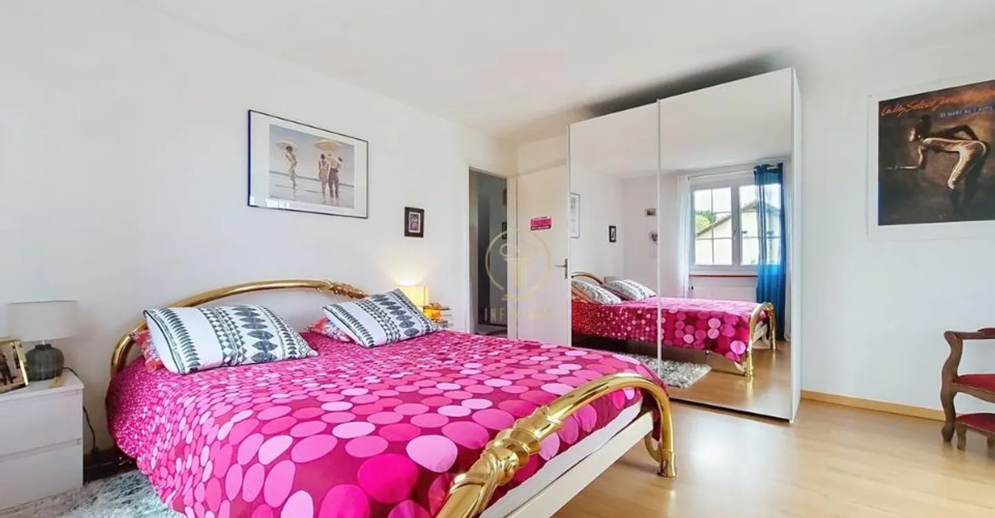 RENENS - Villa a schiera di 5,5 p. con grande giardino. Non registrata in un condominio. - Foto 9 di 13