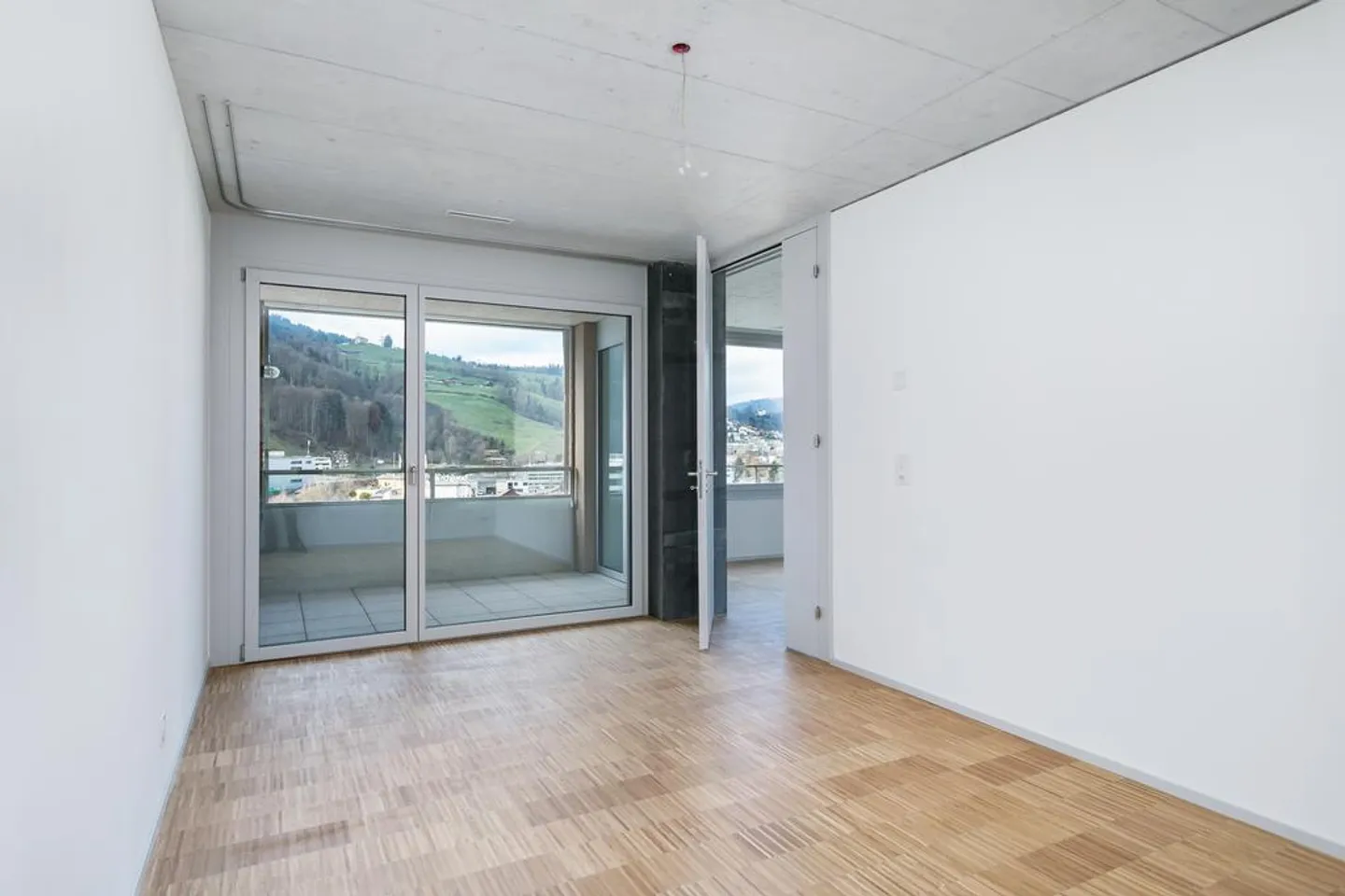 Vita moderna in un grattacielo in posizione privilegiata - Foto 5 di 11