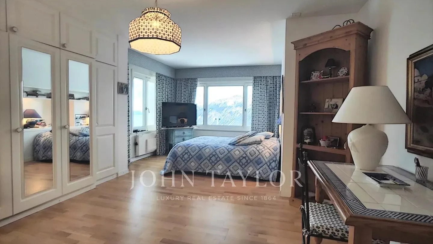 Penthouse in the Heights of Crans-Montana - Photo 4 of 10