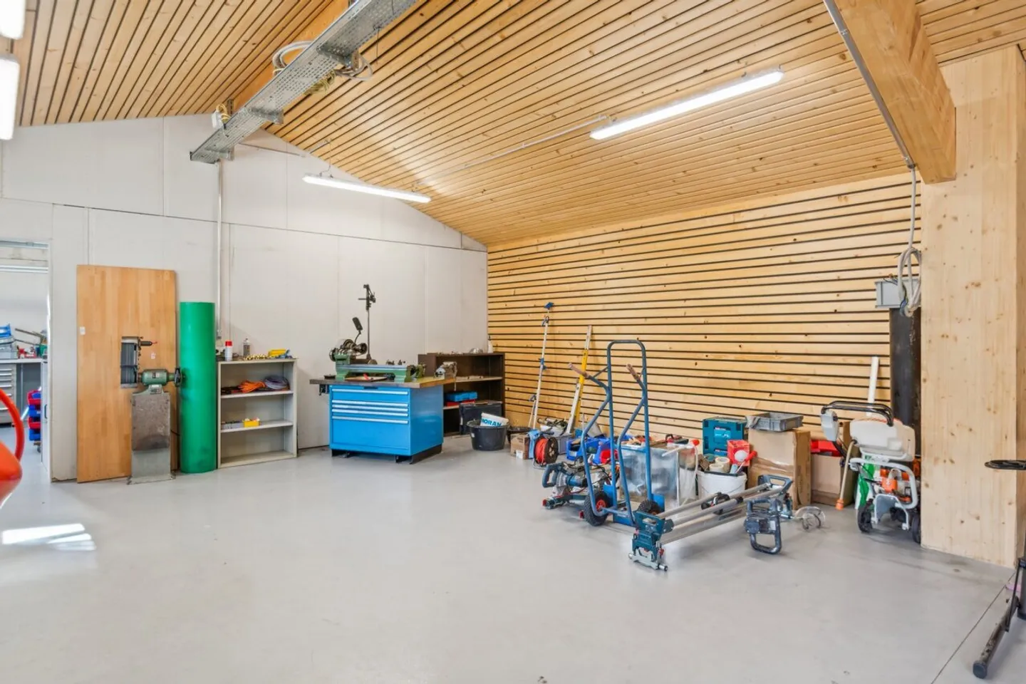 Excellente opportunité, maison à terminer, grand potentiel - Photo 13 sur 17