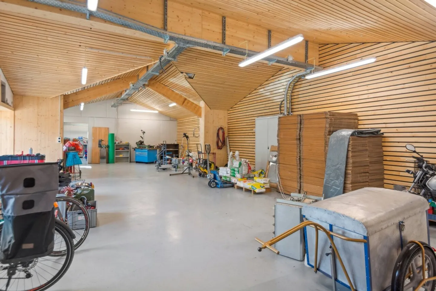 Excellente opportunité, maison à terminer, grand potentiel - Photo 15 sur 17