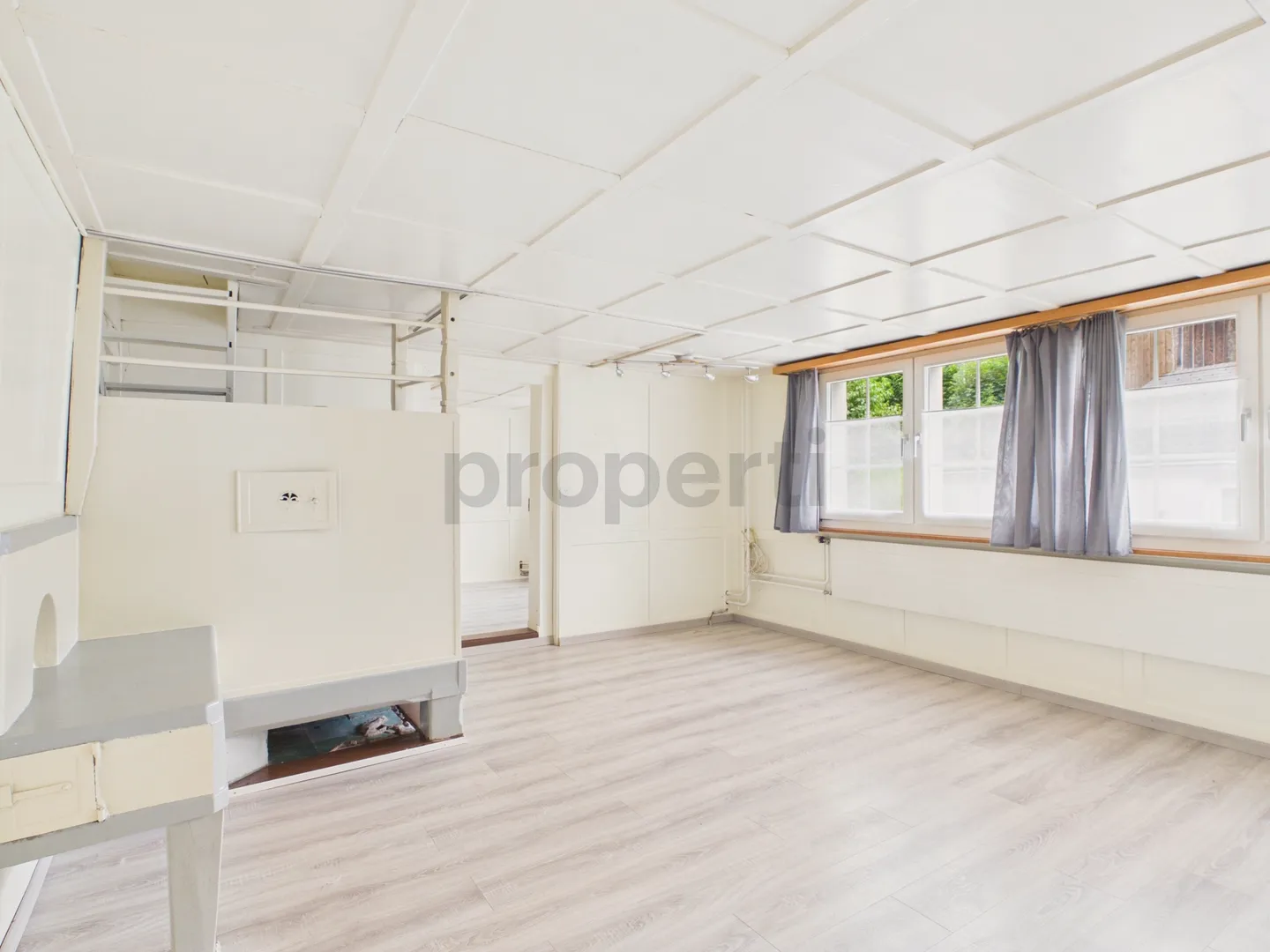 Charming Family Home in Glarus - Photo 4 of 9