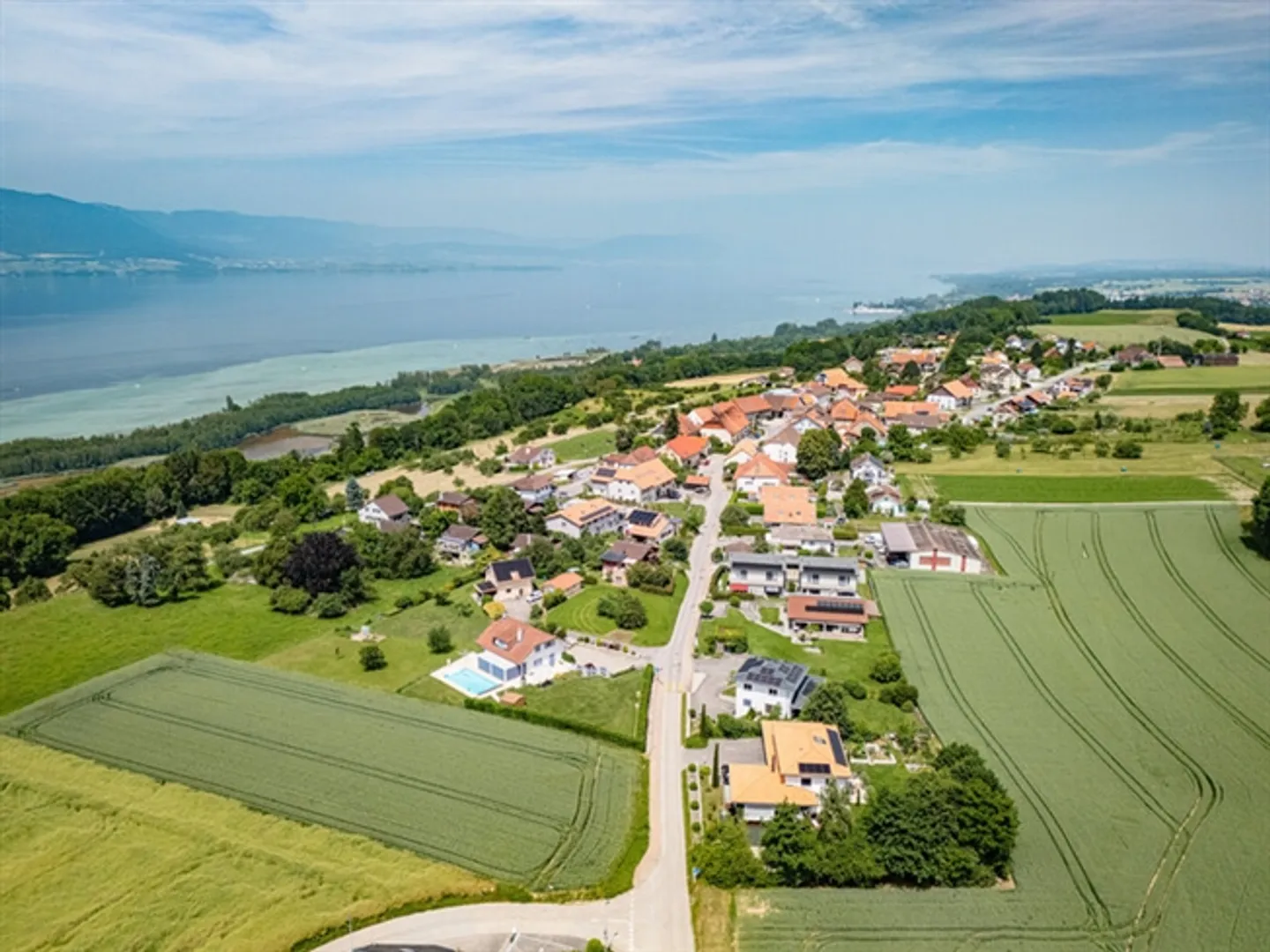 729 m² Building Land at Lake Neuchâtel - Photo 8 of 8