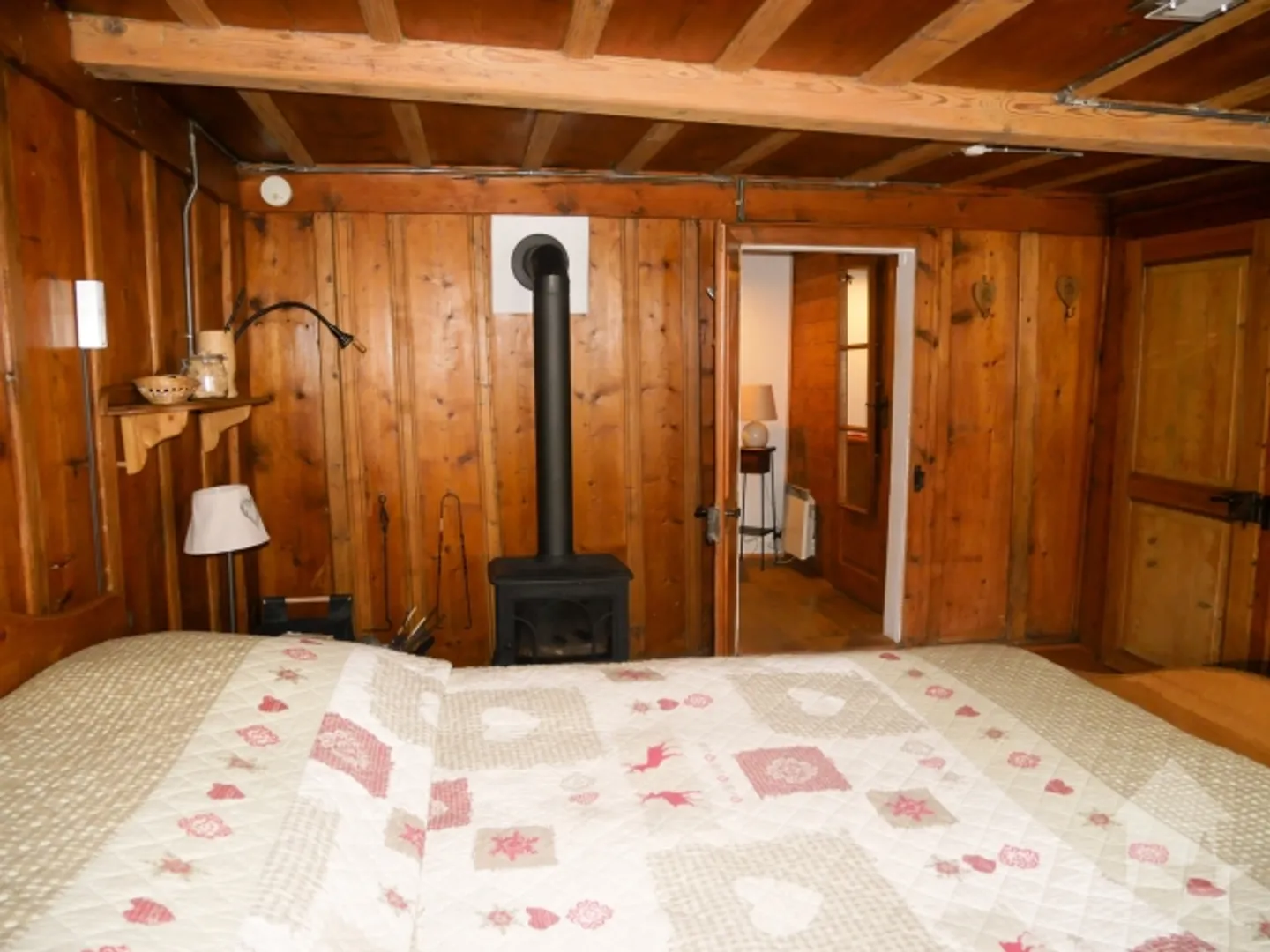 Charming renovated barn with taste in Biolley, stunning view! - Photo 20 of 20