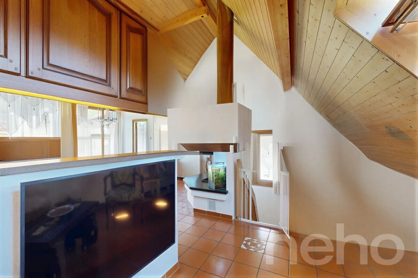 Farmhouse with apartments and commercial space in Bigenthal - Photo 10 of 12