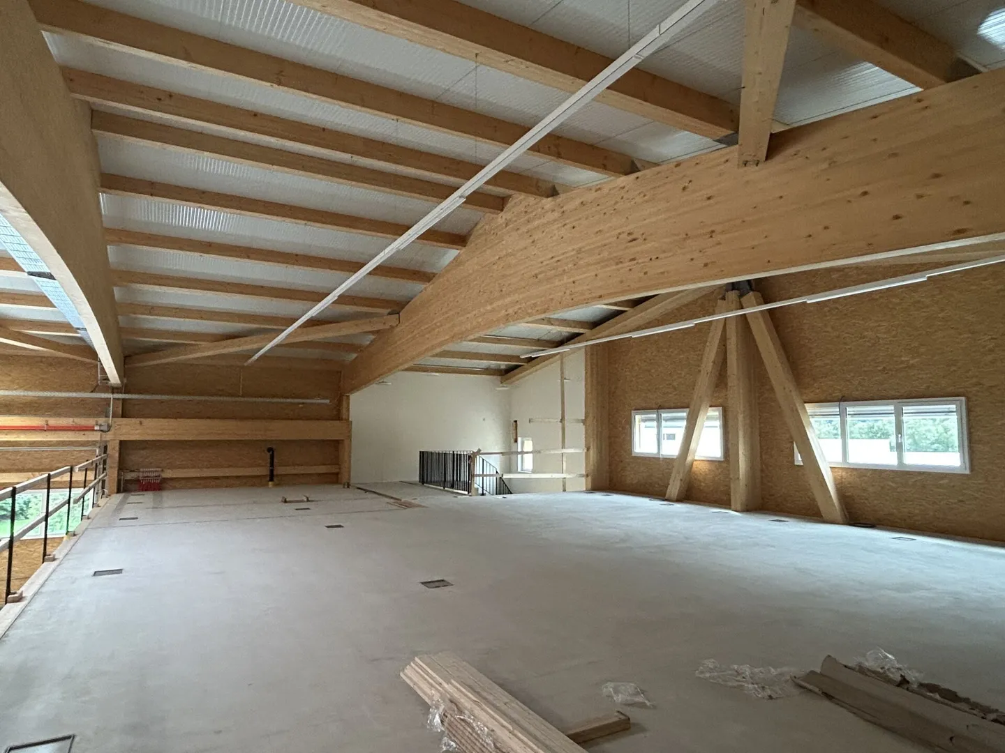 Loft Aschoren Flüelen - New spaces for office, fitness or yoga - Photo 2 of 2
