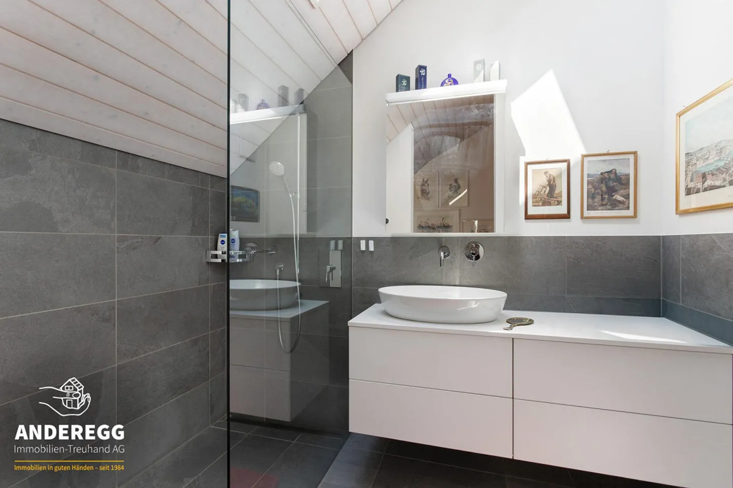 Appartement en penthouse neuf avec loggia - vivre au centre de Weisslingen - Photo 8 sur 13
