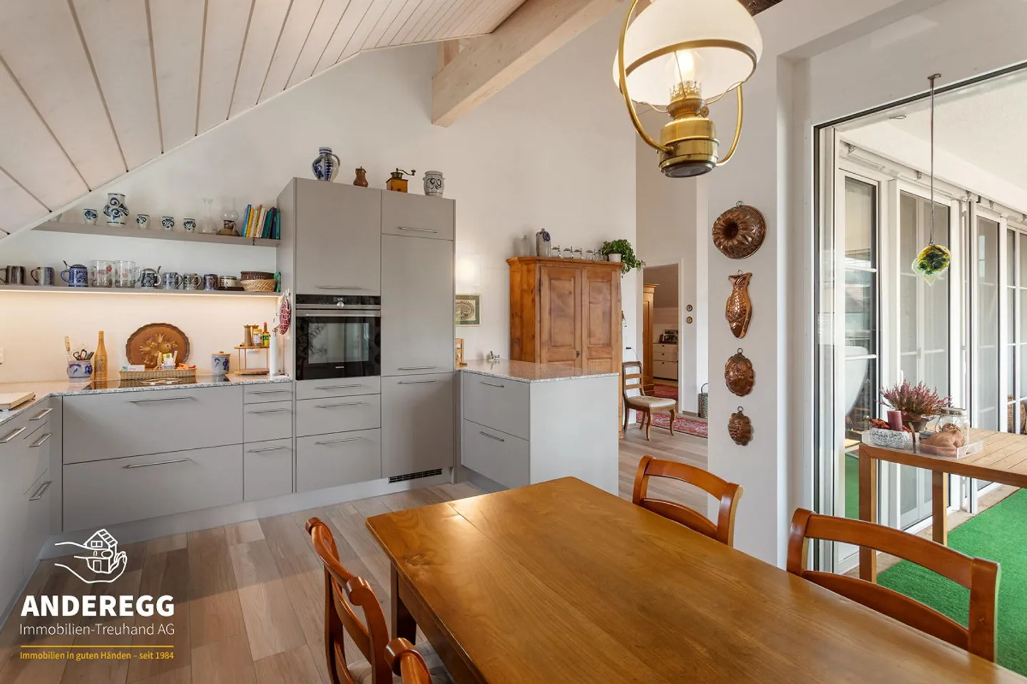 Appartement en penthouse neuf avec loggia - vivre au centre de Weisslingen - Photo 11 sur 13