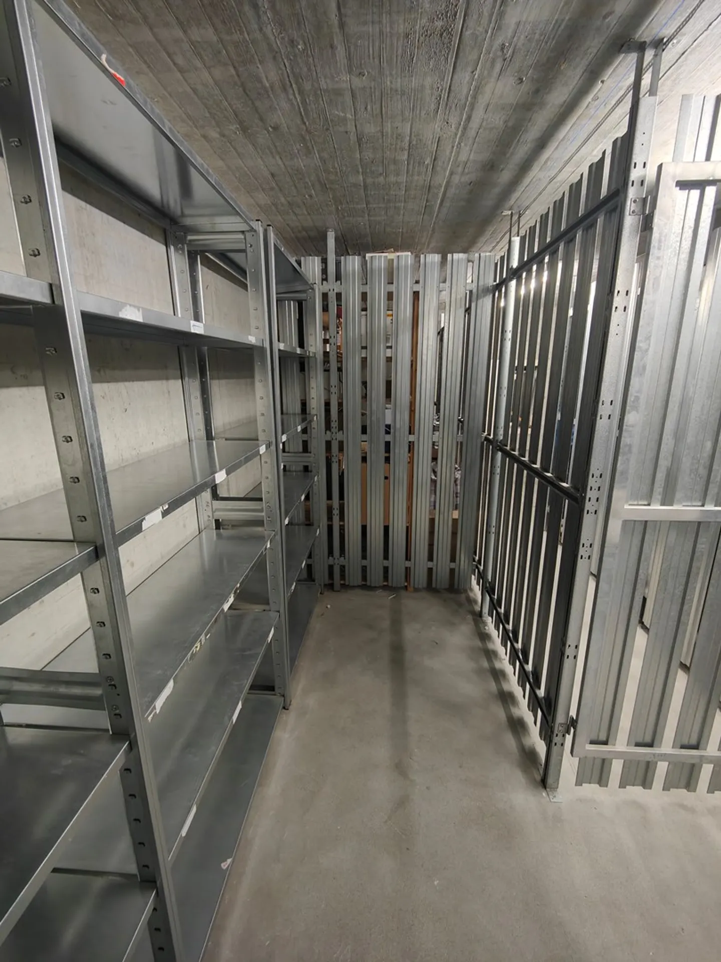 Storage space for rent - Photo 2 of 5