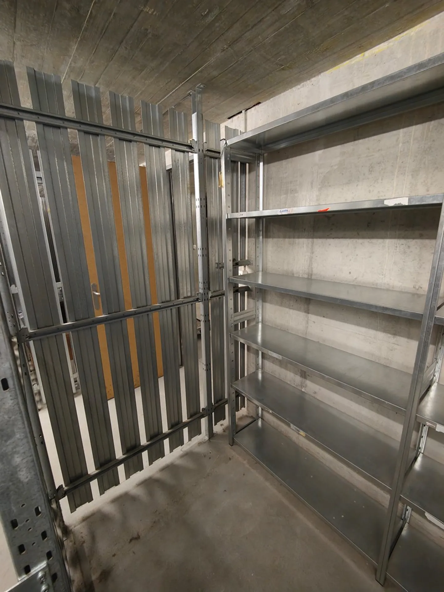 Storage space for rent - Photo 3 of 5