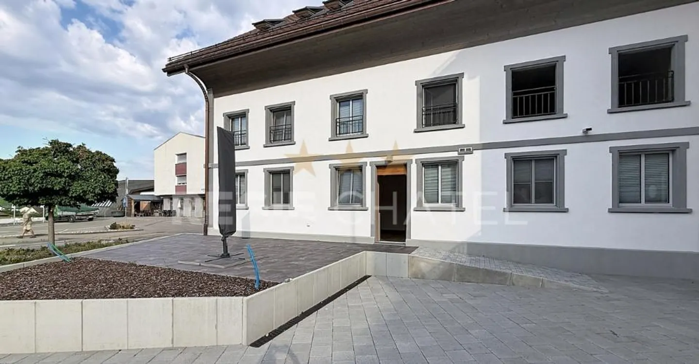 Charmant appartement de 2,5 pièces au coeur du village - Foto 2 von 7