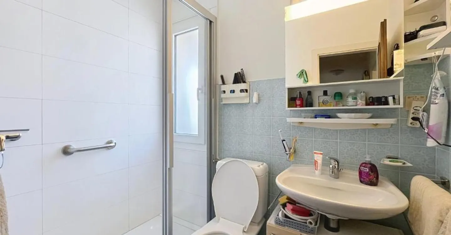 Geräumige 4-Zimmer-Wohnung von 110 m² mit Balkon und großem Potenzial in Sierre - Foto 11 von 11
