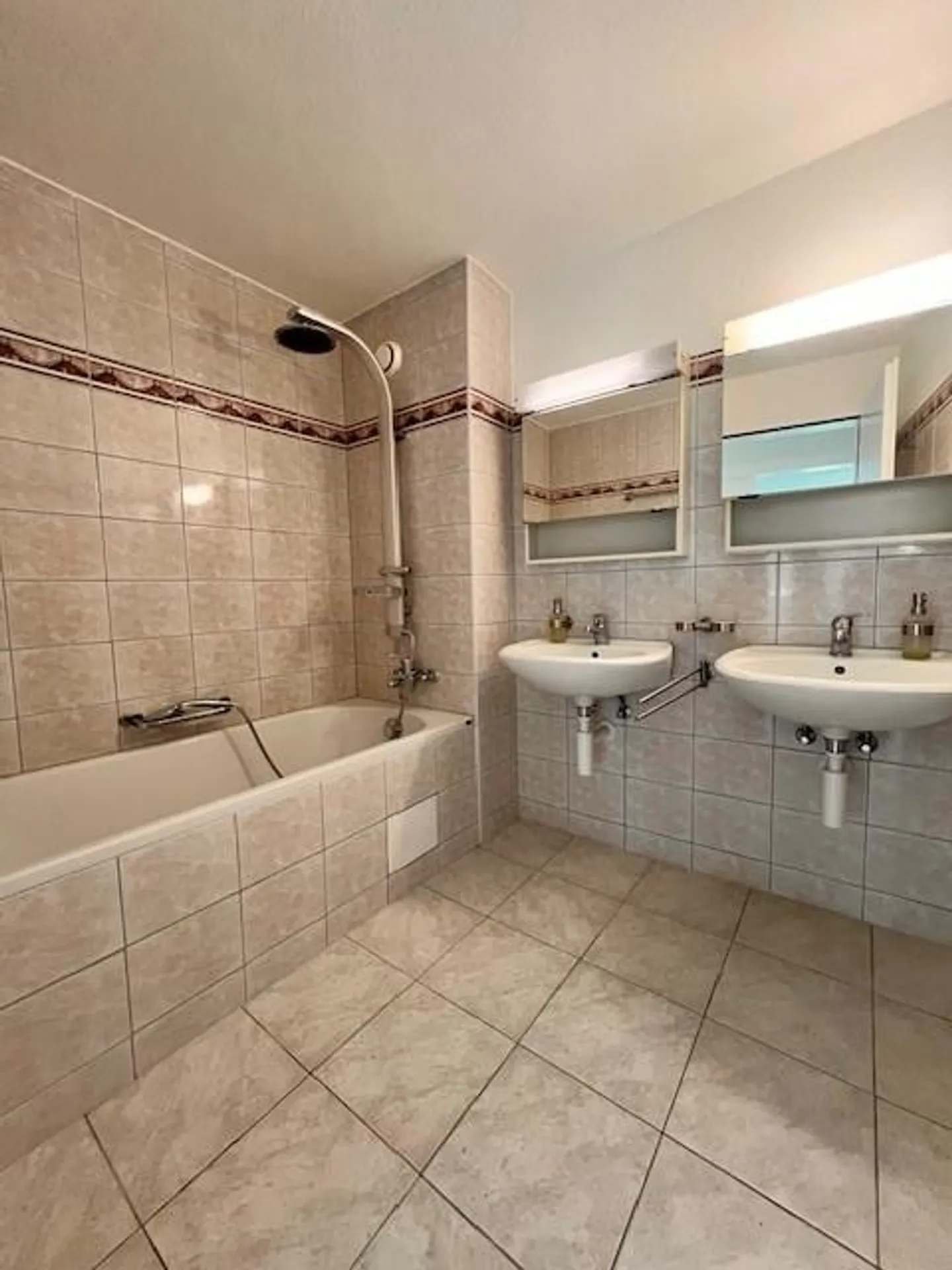 Appartement spacieux de 5,5 pièces - Photo 9 sur 10