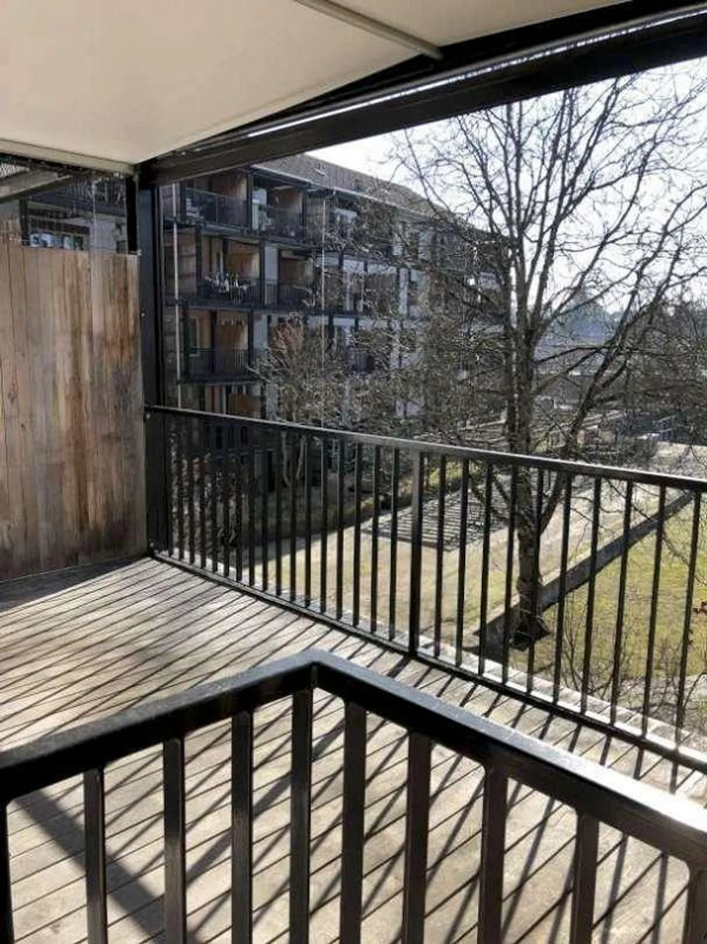 Vita centrale con ampio parco privato - Foto 7 di 7