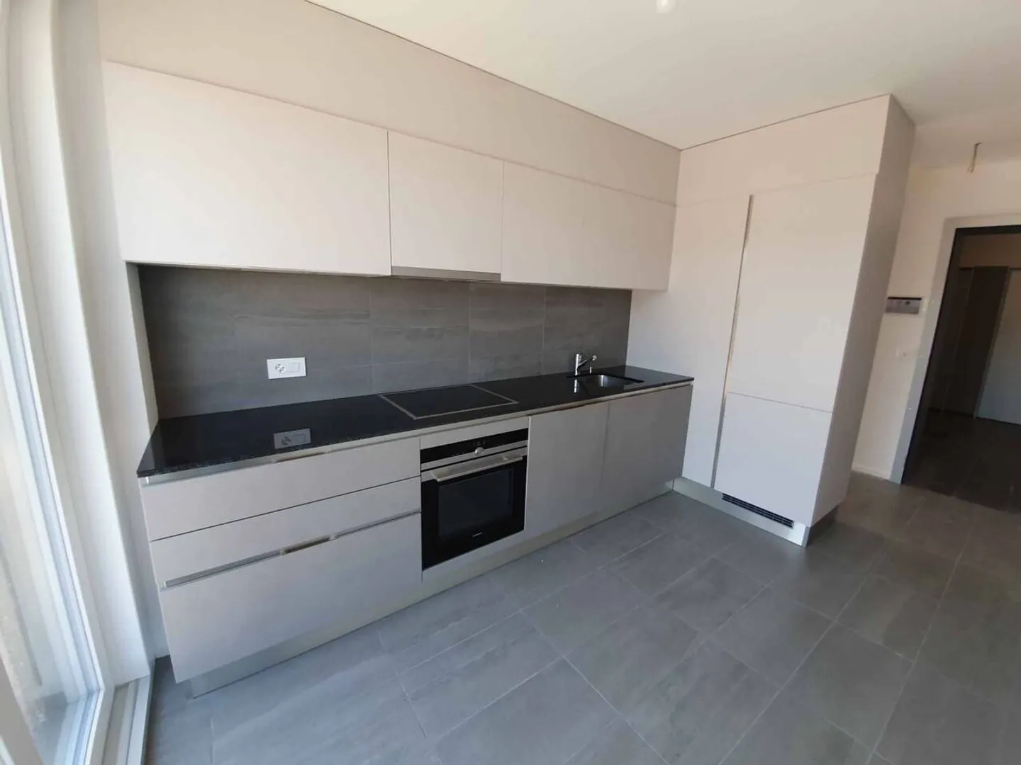 Modernes 2.5-Zimmer-Apartment - Foto 4 von 13