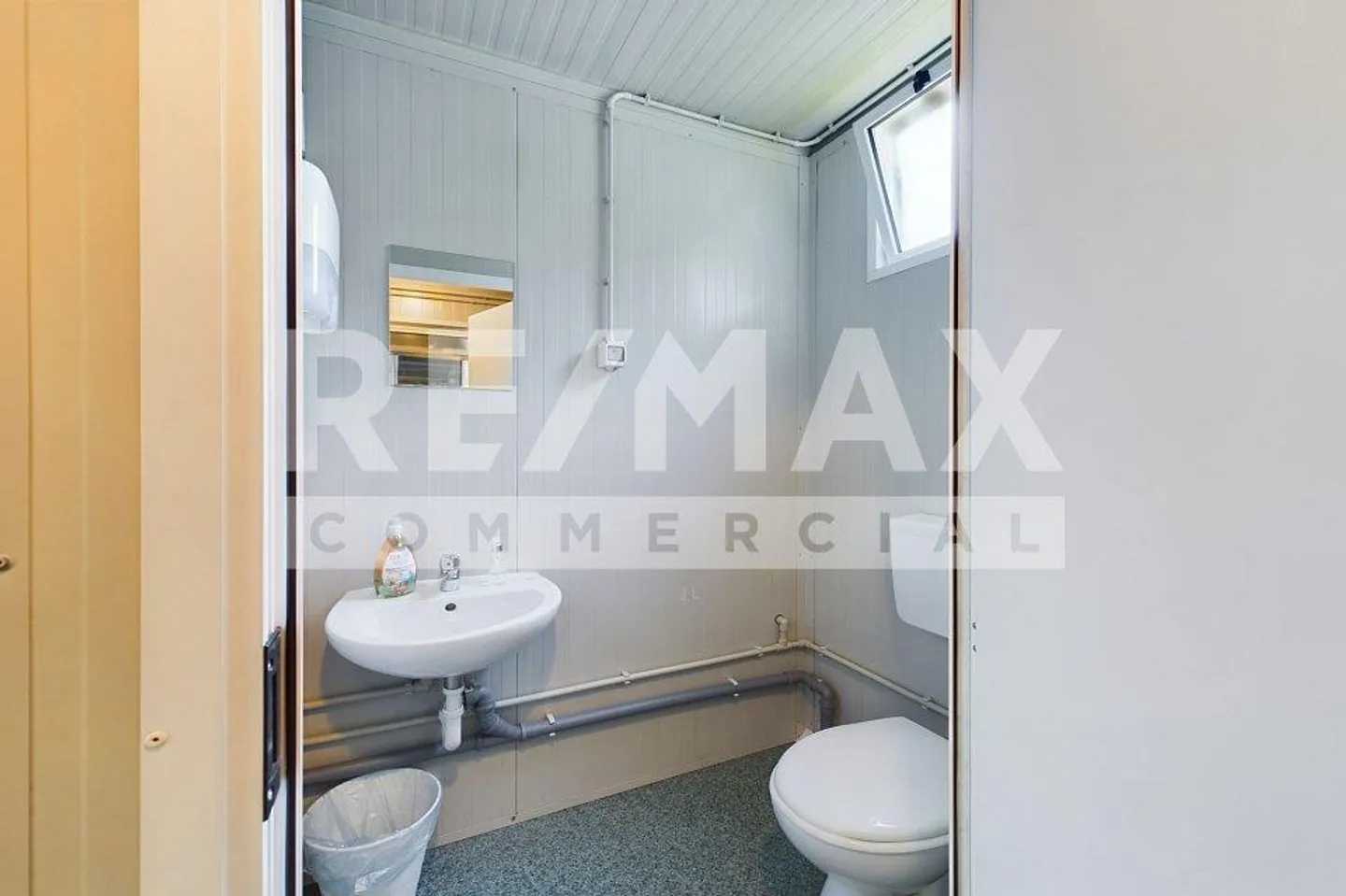 Commercial space for sale in the beautiful Val Calanca - Photo 9 of 13