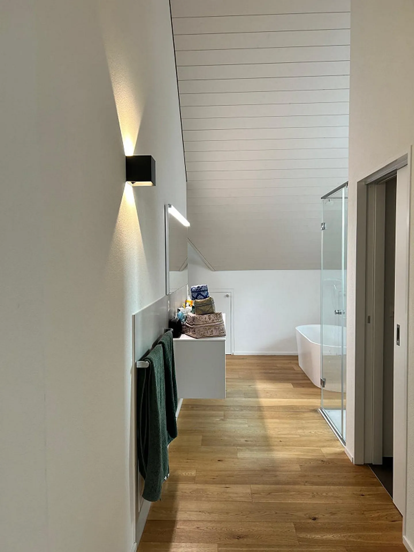 Unique Opportunity - 5.5 Room Penthouse with Lake View - Photo 8 of 9