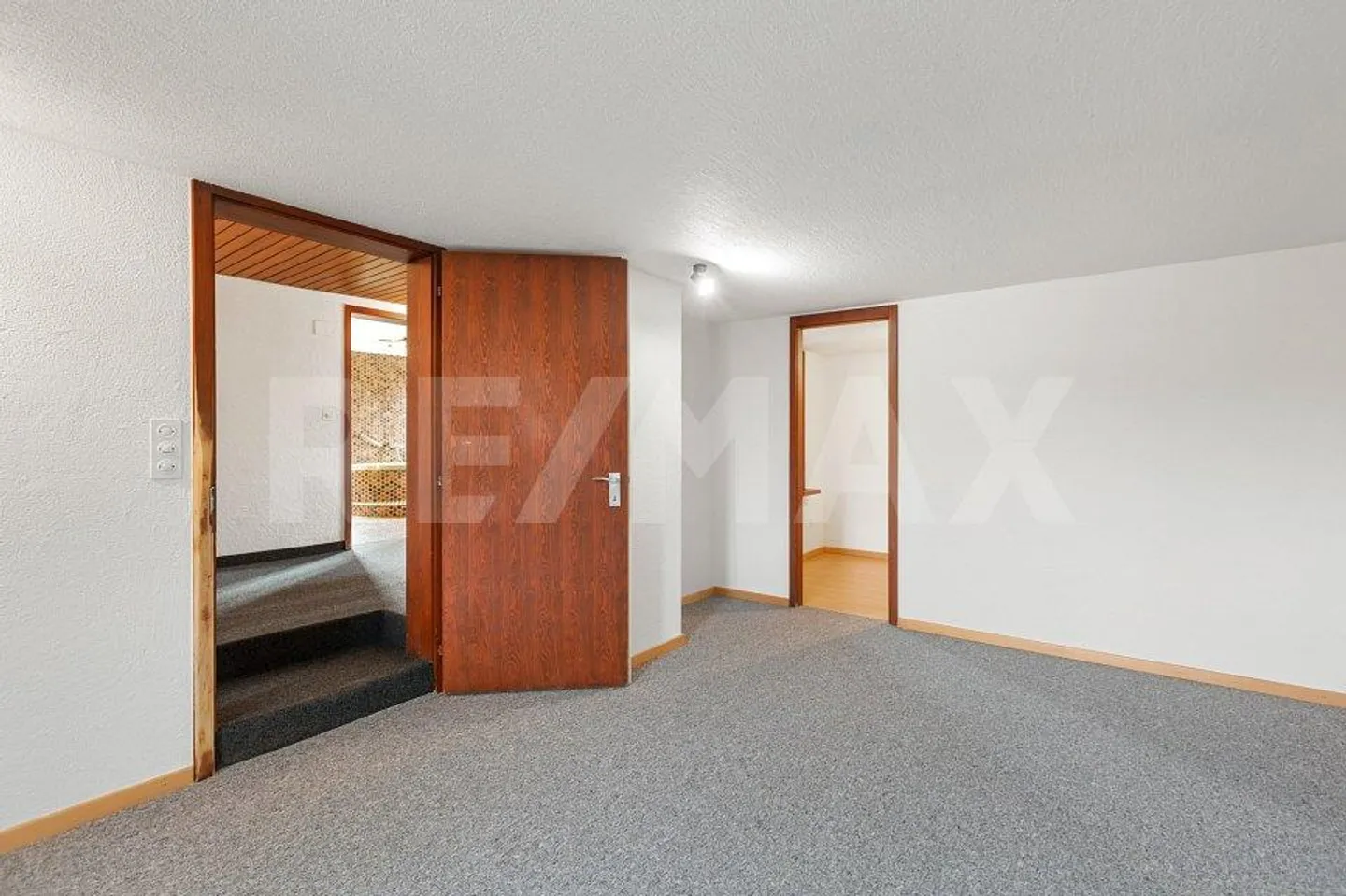 Casa di 3 famiglie affittata con fienile e potenziale di espansione - Foto 6 di 13